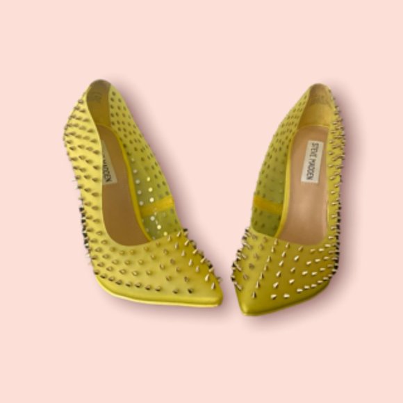 Steve Madden Shoes - Steve Madden Spiked Pump